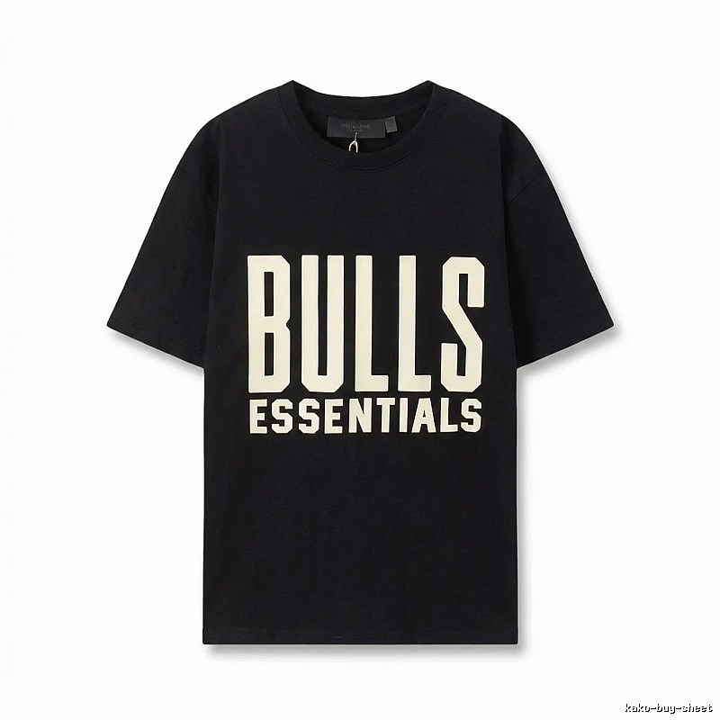 ESSENTIALS Bulls-style black T-shirt