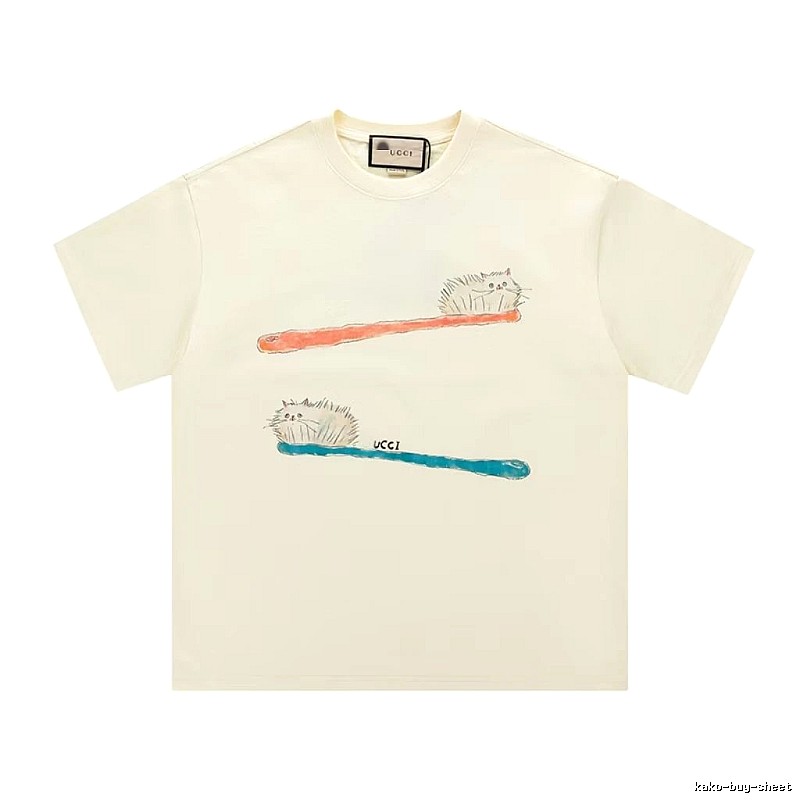 Gucci Hand-painted Cat Vintage Style Off-white T-shirt