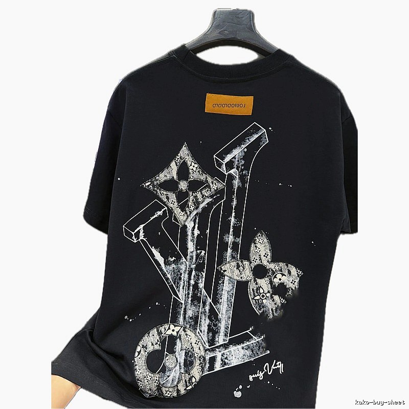 Louis Vuitton Monogram Collection Trendy Cool Black T-Shirt
