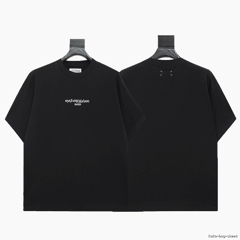 Maison Margiela Stitch Minimalist Style Black Short-sleeve T-shirt