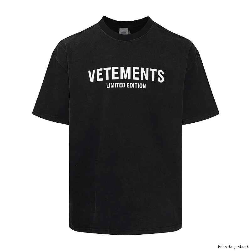 Monogram Statement graphic T-shirt Black Colorful Lucky for Layered Styling