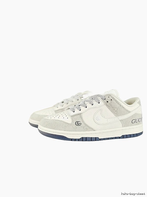 Nike Dunk Co-branded White and Grey Sports Shoes