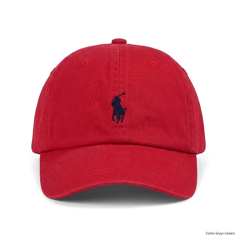 The classic and simple style red hat of Ralph Lauren